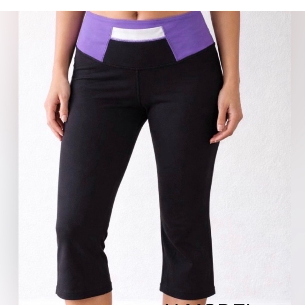 Lululemon Black and Purple Capri Leggings size 6